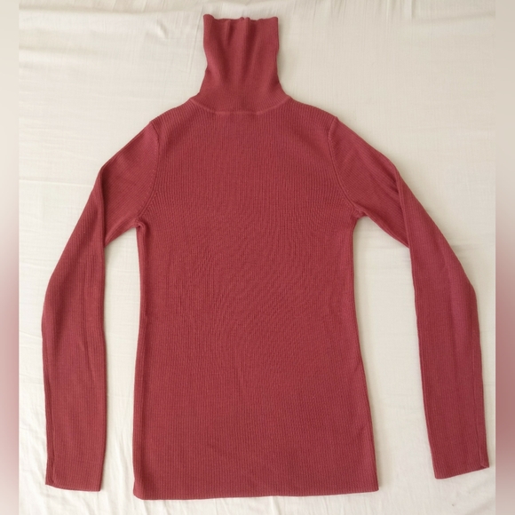NWOT Uniqlo 100% Merino Wool Ribbed Turtleneck Sweater Size M - Picture 10 of 14